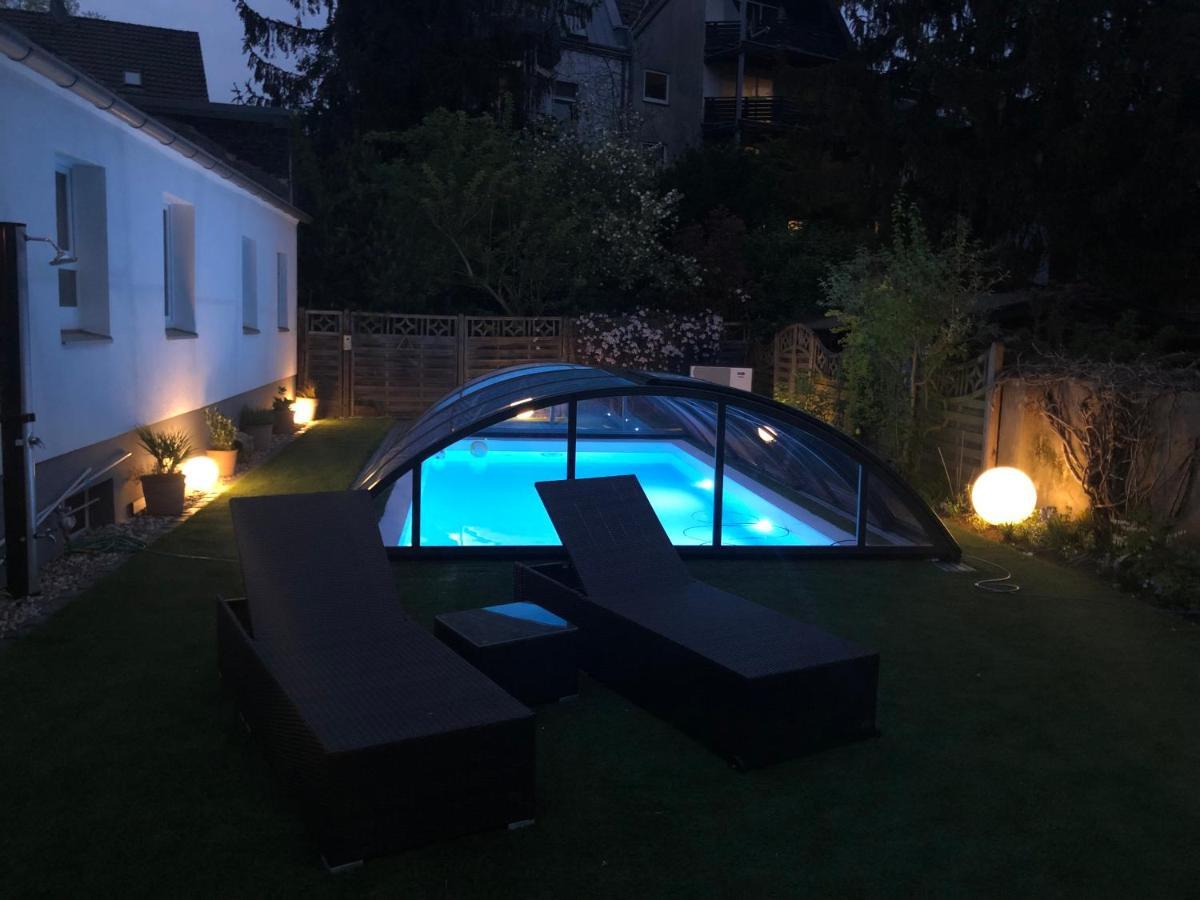 Haeuschen Im Garten In Der Muelheimer Altstadt Mulheim an der Ruhr Bagian luar foto