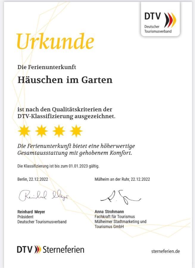 Haeuschen Im Garten In Der Muelheimer Altstadt Mulheim an der Ruhr Bagian luar foto
